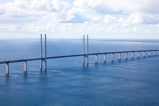 オーレスン リンク デンマーク スウェーデン間を繋ぐ海上の橋 北欧webメディア Huivi フイヴィ